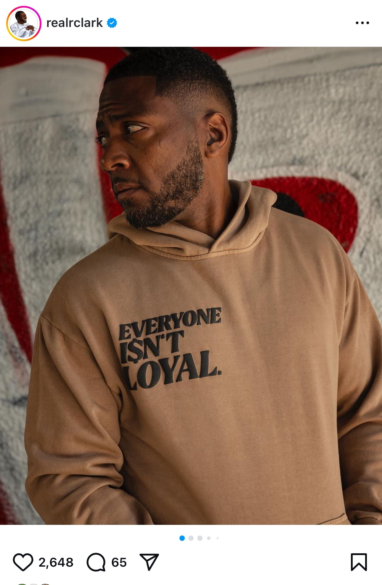 EVERYONE ISNT LOYAL SLANT HOODIE - EVERYONE ISNT LOYAL -
