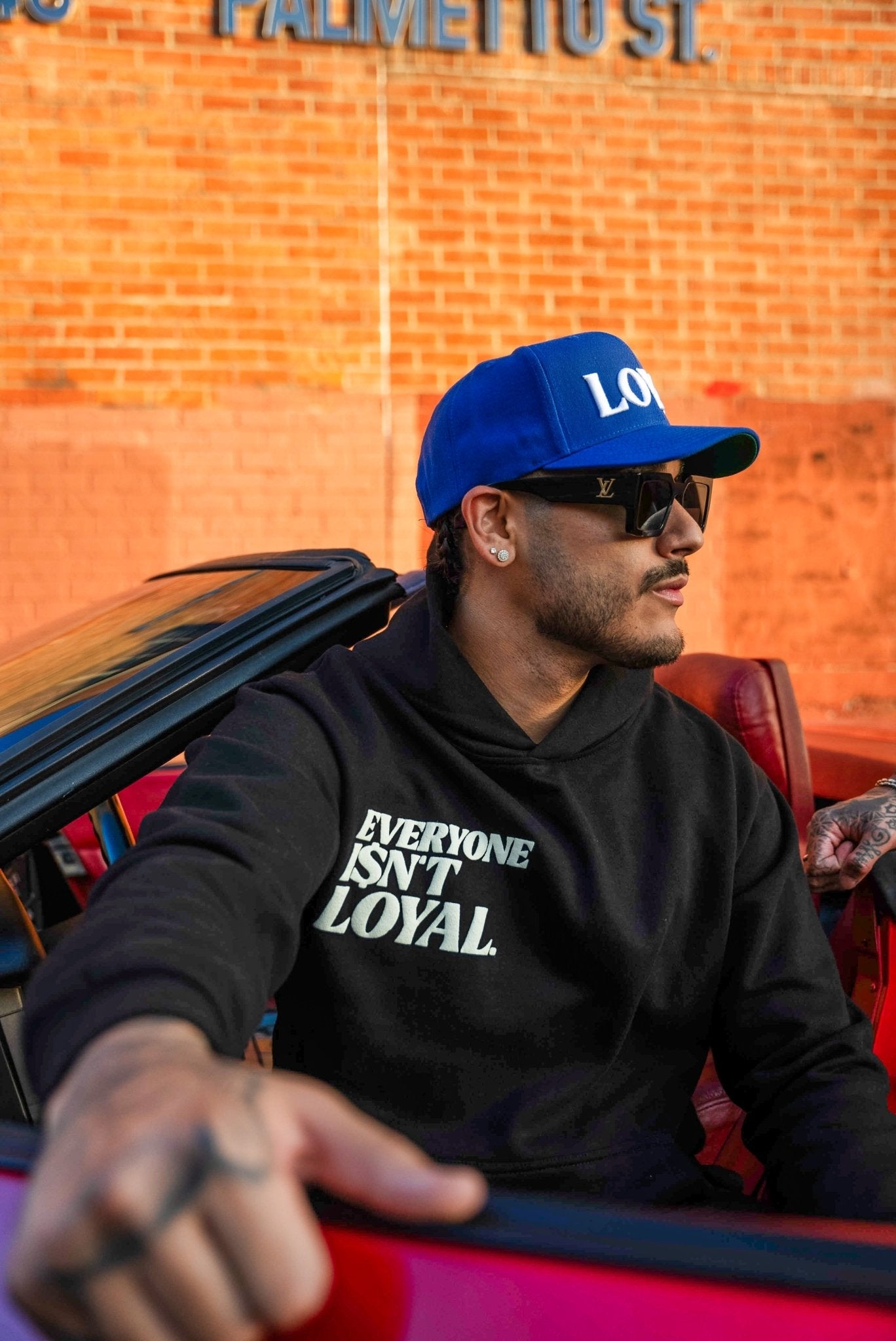 LOYAL SNAPBACK V1 - EVERYONE ISNT LOYAL - #everyoneisntloyal#
