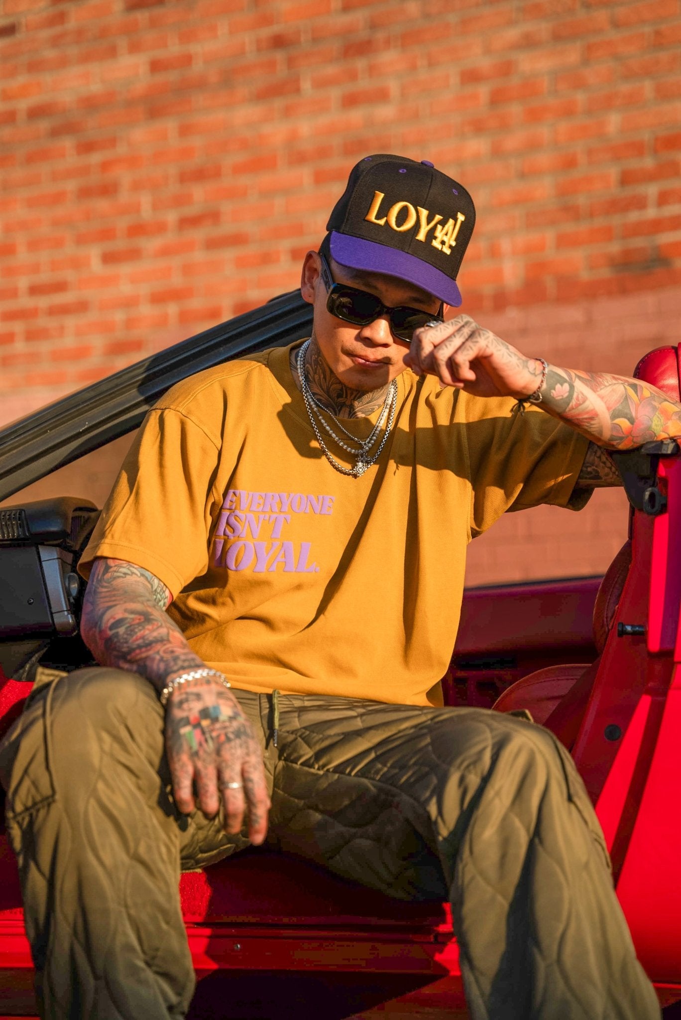 LOYAL SNAPBACK V1 - EVERYONE ISNT LOYAL - #everyoneisntloyal#