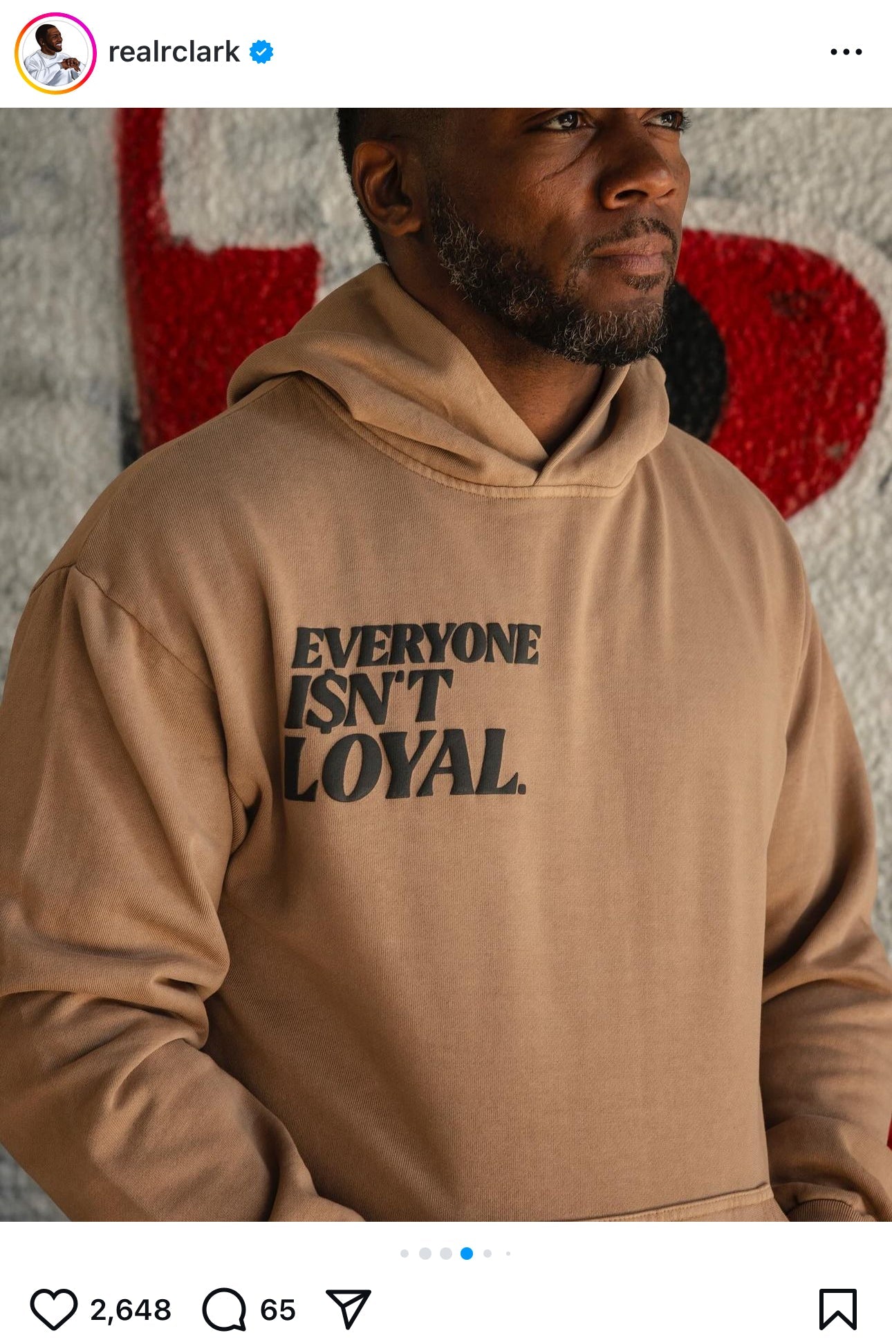 EVERYONE ISNT LOYAL SLANT HOODIE - EVERYONE ISNT LOYAL - 