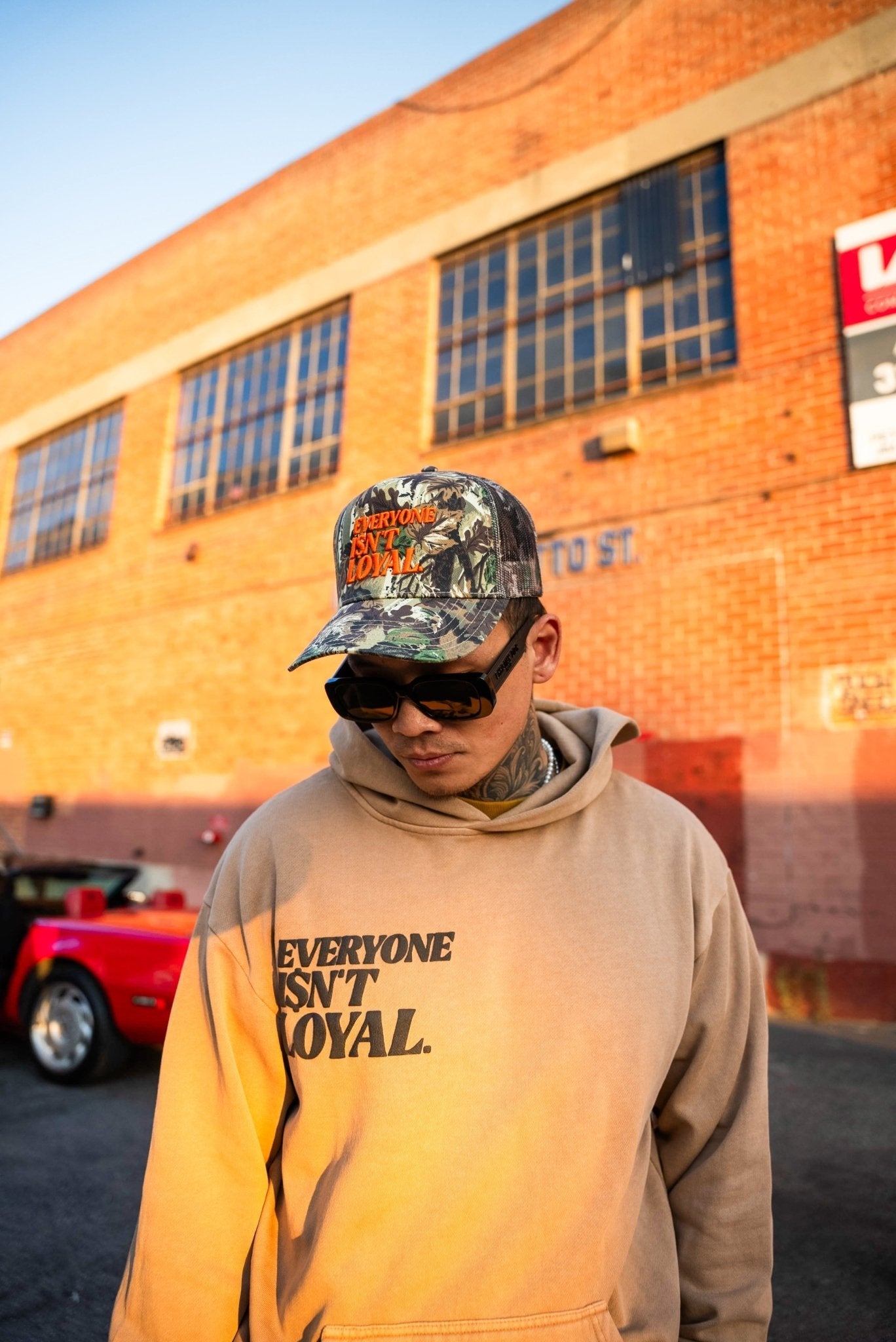 EVERYONE ISNT LOYAL SLANT HOODIE - EVERYONE ISNT LOYAL - 